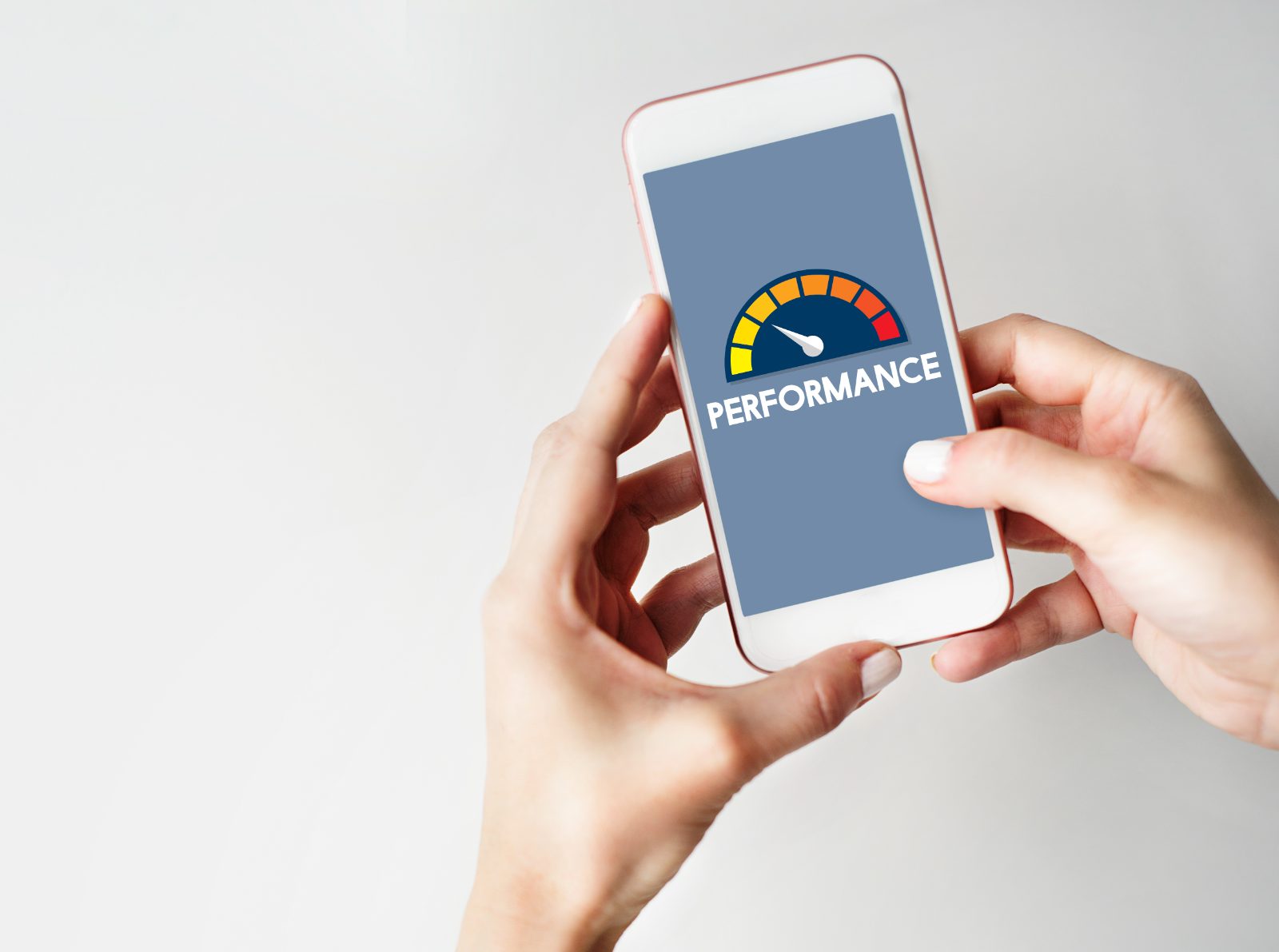 Test de vitesse d'un site web affiché sur un écran, performance web pour une PME au Luxembourg